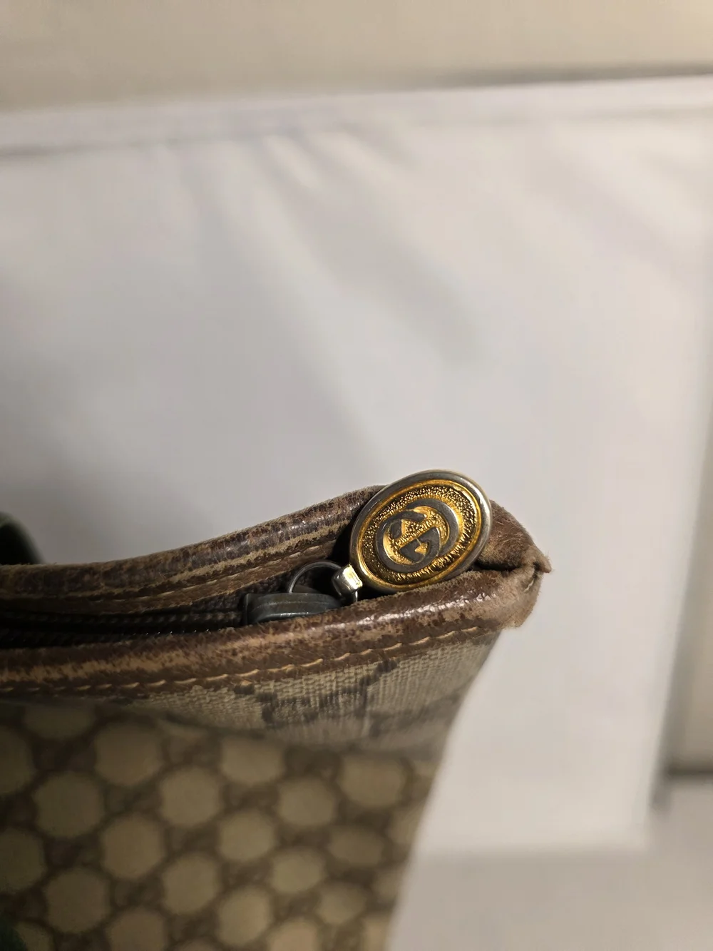 Gucci Beige GG Canvas Tote with Green-Red Web Straps - Picture 8 of 11